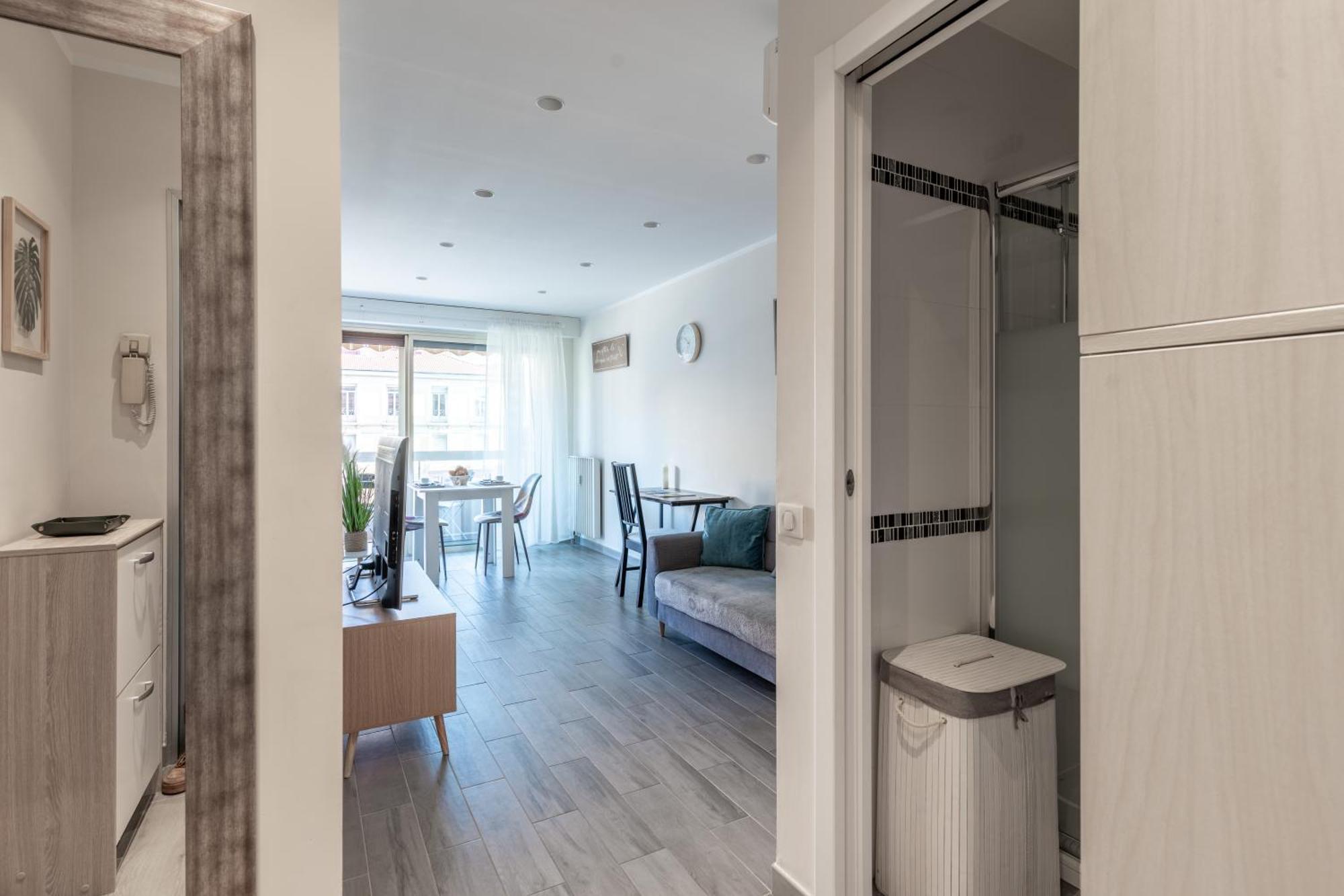 Fabuleux Appartement 2 Personnes Au Coeur De Menton, Climatise Et Proche Gares Routiere Et Sncf Kültér fotó