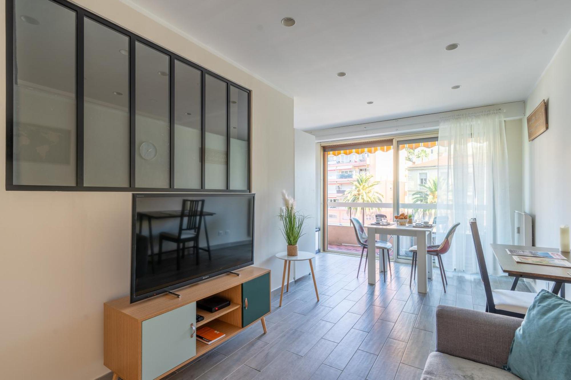 Fabuleux Appartement 2 Personnes Au Coeur De Menton, Climatise Et Proche Gares Routiere Et Sncf Kültér fotó