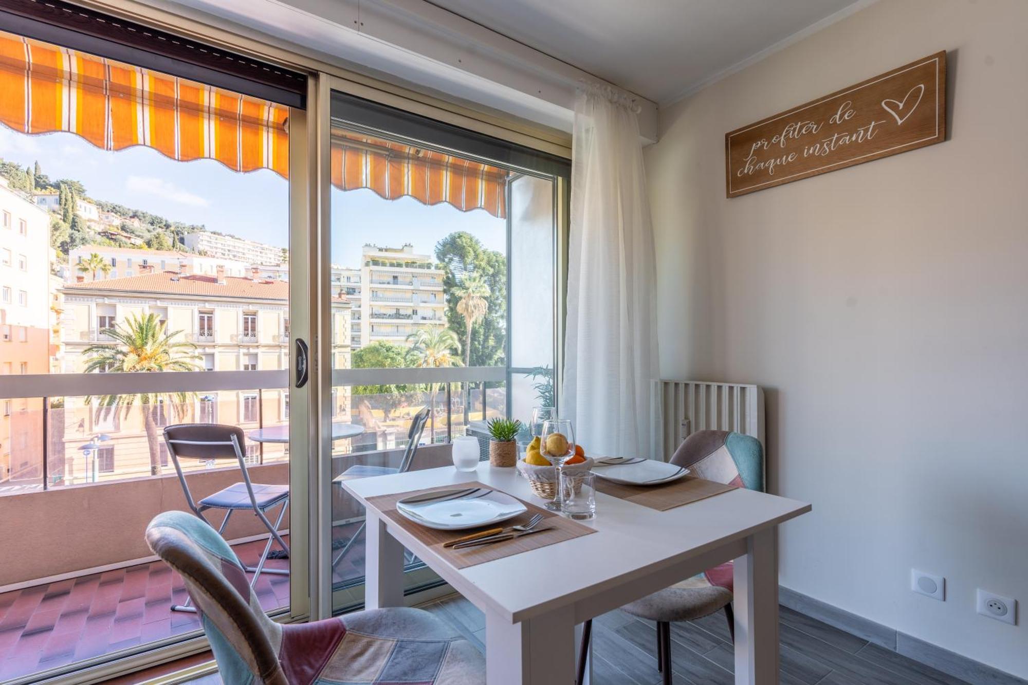 Fabuleux Appartement 2 Personnes Au Coeur De Menton, Climatise Et Proche Gares Routiere Et Sncf Kültér fotó