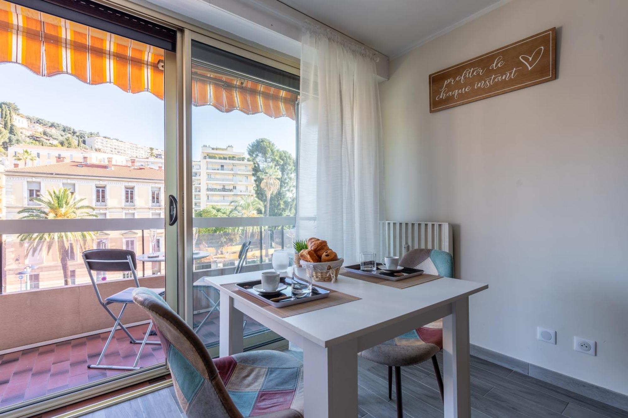 Fabuleux Appartement 2 Personnes Au Coeur De Menton, Climatise Et Proche Gares Routiere Et Sncf Kültér fotó